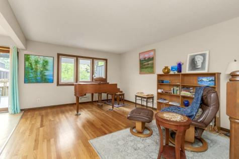 1217 Brighton Square New Brighton MN 55112