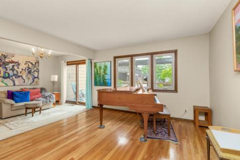 1217 Brighton Square New Brighton MN 55112