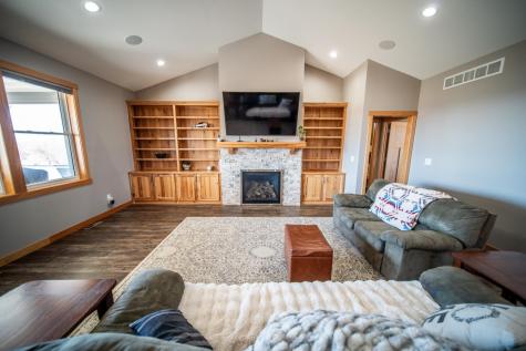 5892 Cambridge Hill Rd SE Rochester MN 55904