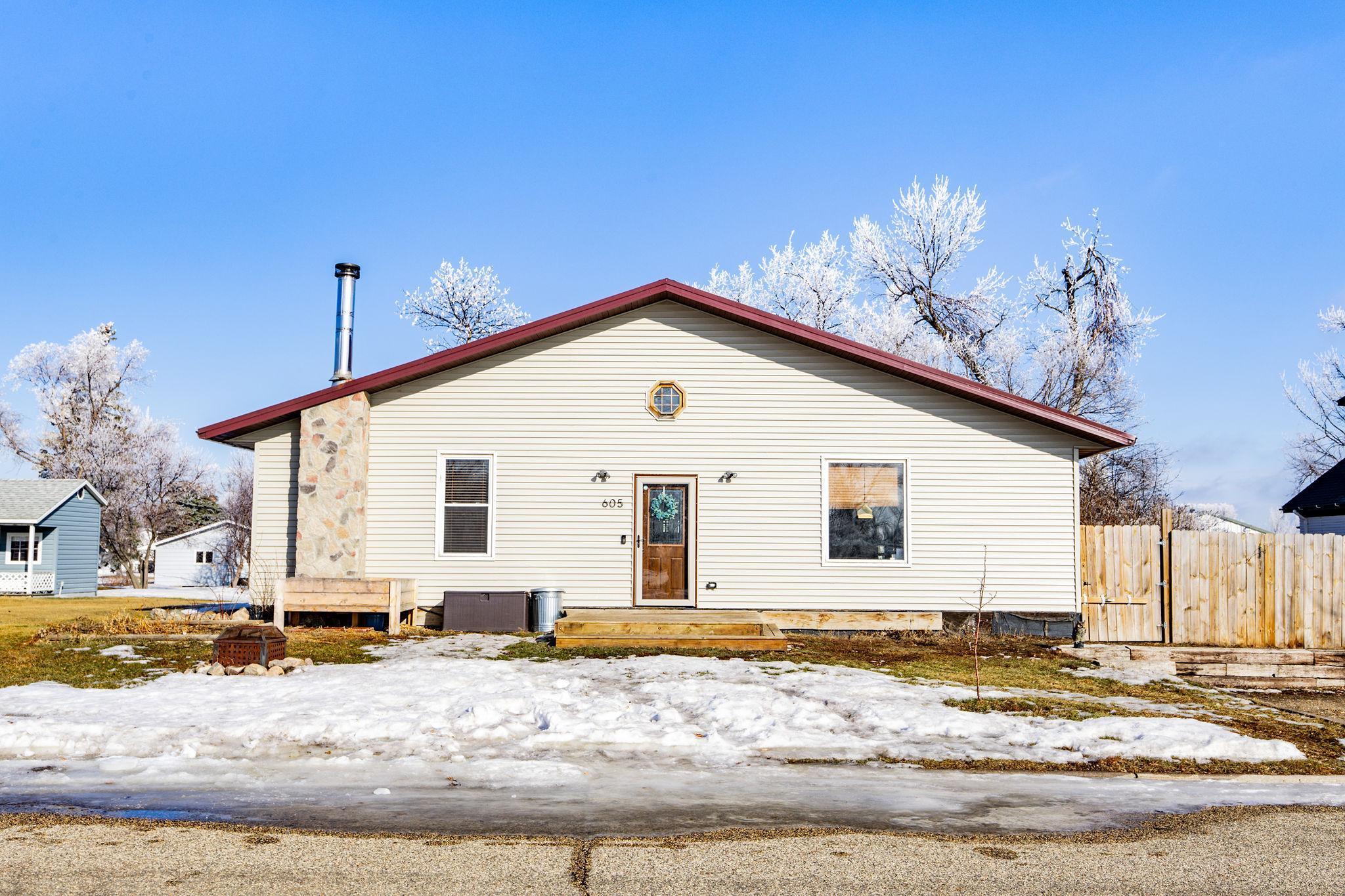 605 Ingalls Avenue Hope ND 58046