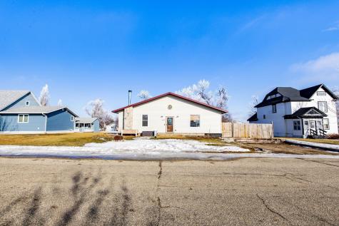605 Ingalls Avenue Hope ND 58046