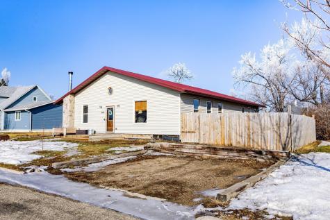 605 Ingalls Avenue Hope ND 58046