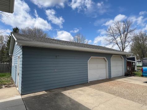 129 Nelson Street E Litchfield MN 55355