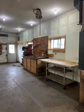 129 Nelson Street E Litchfield MN 55355