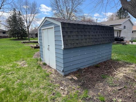 129 Nelson Street E Litchfield MN 55355