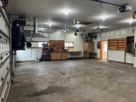 129 Nelson Street E Litchfield MN 55355