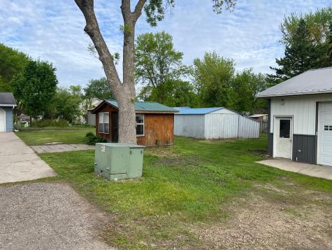 129 Nelson Street E Litchfield MN 55355