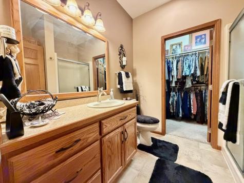 1718 12th Street N Wahpeton ND 58075