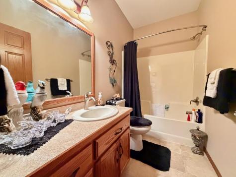 1718 12th Street N Wahpeton ND 58075