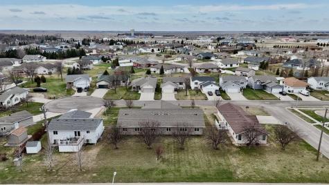 1718 12th Street N Wahpeton ND 58075