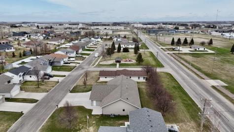 1718 12th Street N Wahpeton ND 58075