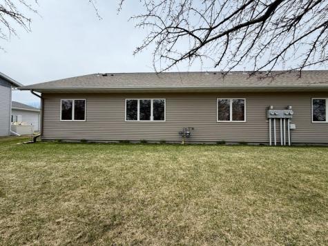 1718 12th Street N Wahpeton ND 58075
