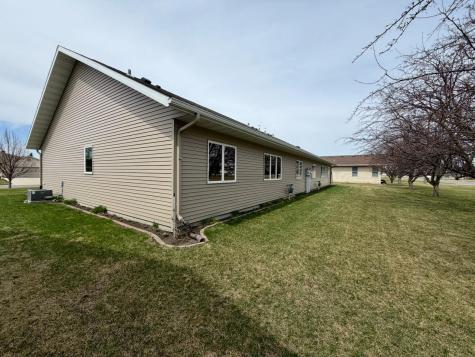 1718 12th Street N Wahpeton ND 58075