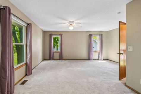 9407 Jasmine Avenue S Cottage Grove MN 55016