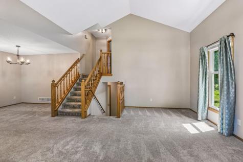 9407 Jasmine Avenue S Cottage Grove MN 55016