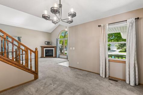 9407 Jasmine Avenue S Cottage Grove MN 55016