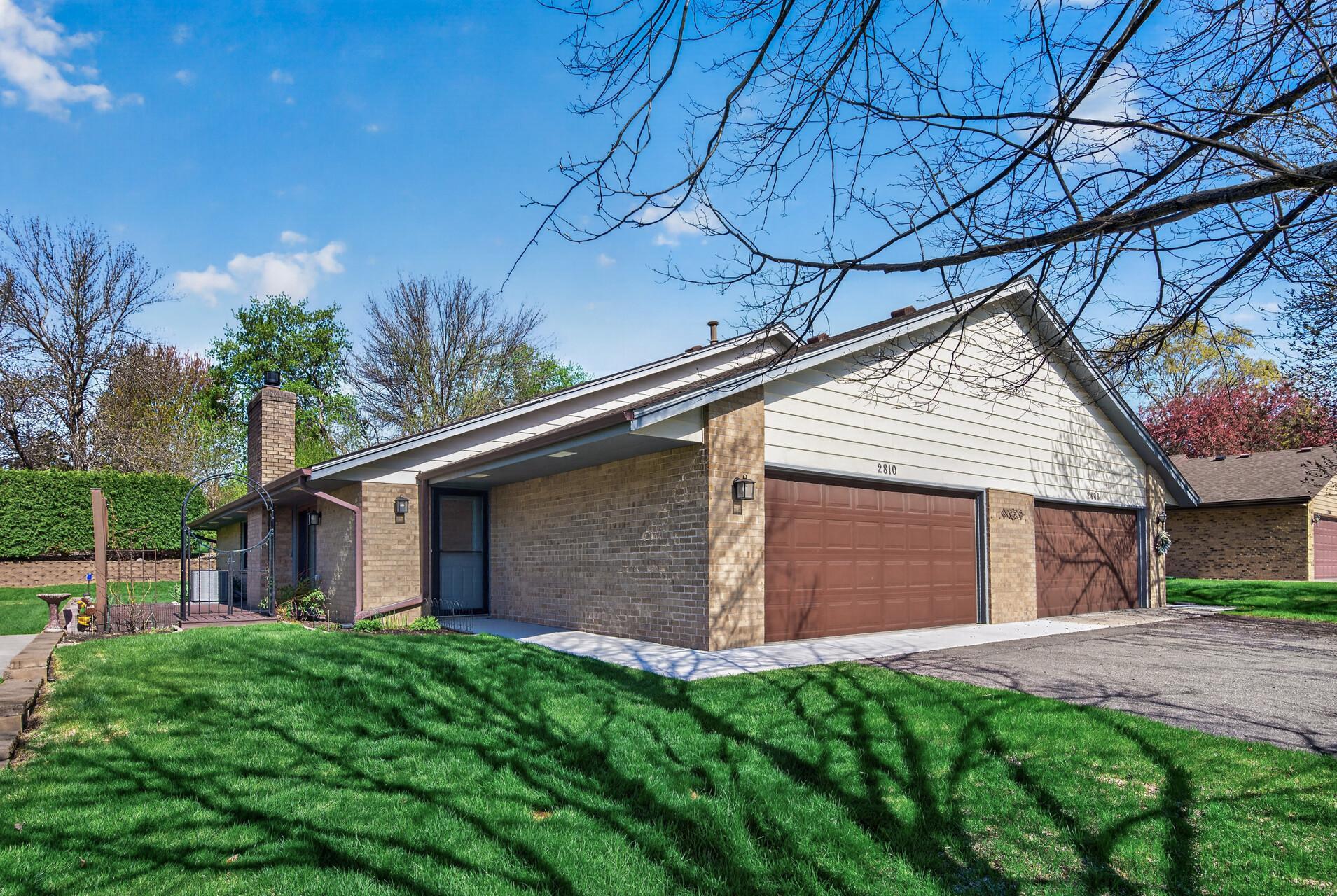 2810 Robinwood Way Woodbury MN 55125