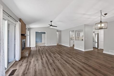 2810 Robinwood Way Woodbury MN 55125