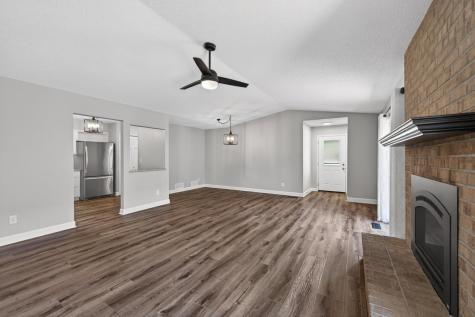 2810 Robinwood Way Woodbury MN 55125
