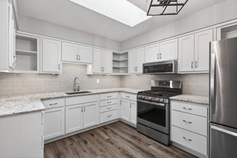 2810 Robinwood Way Woodbury MN 55125