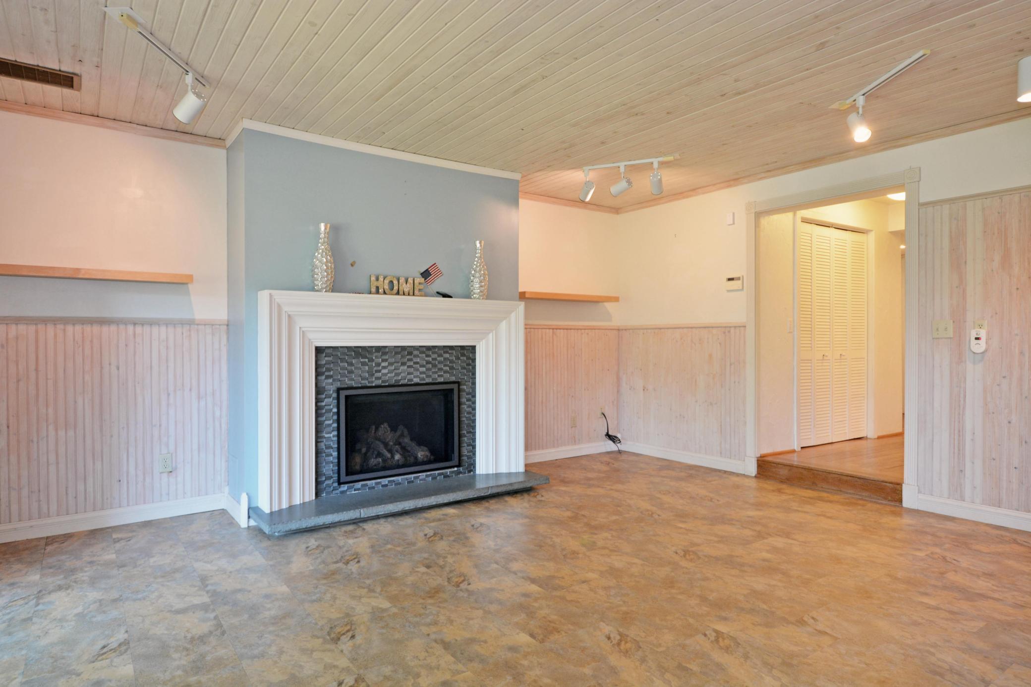 9588 County Road 5 NE North Branch MN 55056