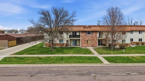 3255 16th Avenue S Fargo ND 58103