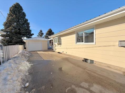 1819 6th Street S Moorhead MN 56560