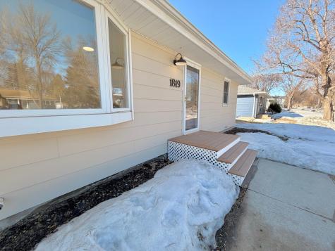 1819 6th Street S Moorhead MN 56560