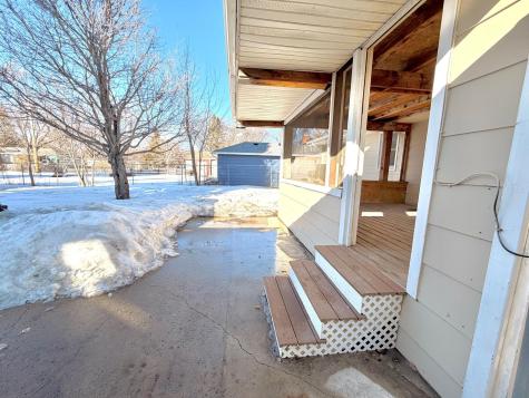 1819 6th Street S Moorhead MN 56560