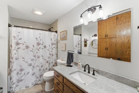 34782 Knollcrest Waseca MN 56093