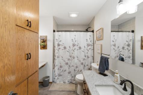 34782 Knollcrest Waseca MN 56093