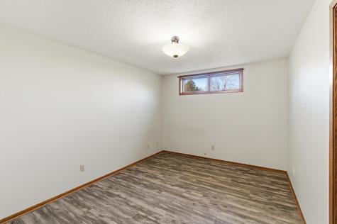 34782 Knollcrest Waseca MN 56093