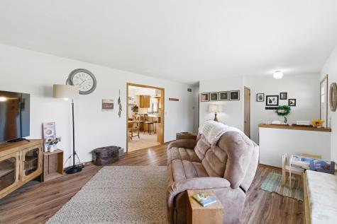 34782 Knollcrest Waseca MN 56093