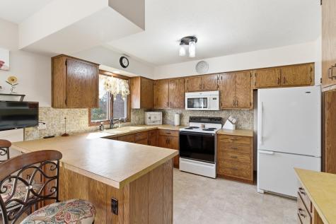 34782 Knollcrest Waseca MN 56093