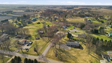 34782 Knollcrest Waseca MN 56093