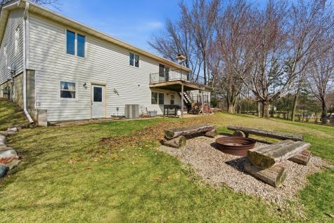 34782 Knollcrest Waseca MN 56093