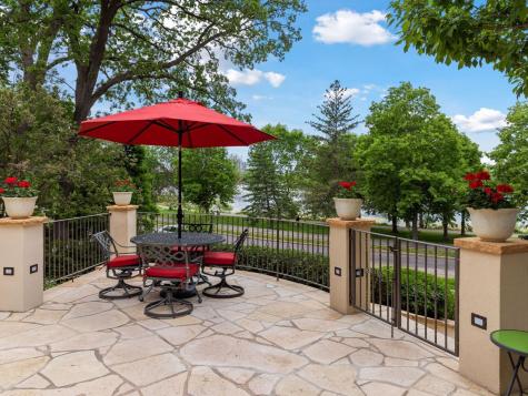 2683 E Lake Of The Isles Parkway Minneapolis MN 55408