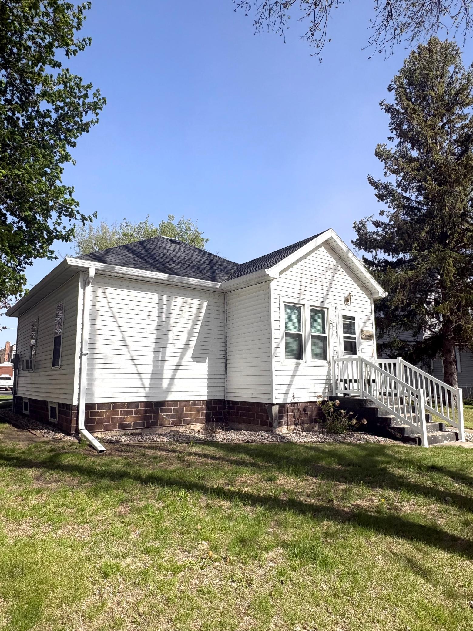 871 7th Street Dawson MN 56232