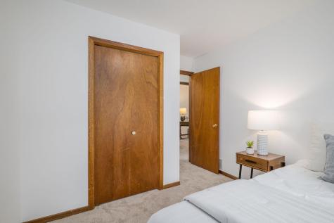 79 6 1/2 Street NW Elk River MN 55330