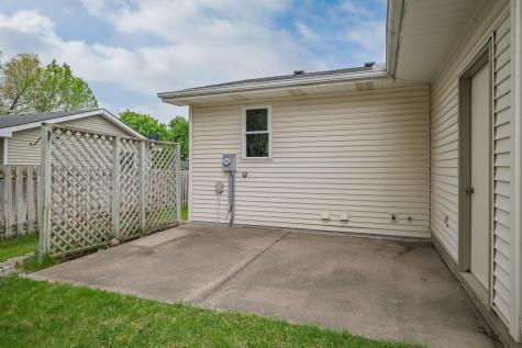 79 6 1/2 Street NW Elk River MN 55330