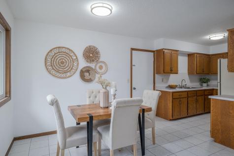79 6 1/2 Street NW Elk River MN 55330