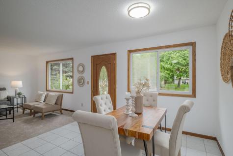 79 6 1/2 Street NW Elk River MN 55330