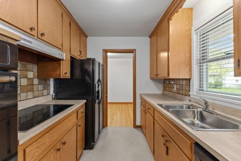 2085 Hamline Avenue N Roseville MN 55113