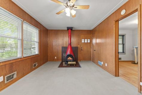 2085 Hamline Avenue N Roseville MN 55113