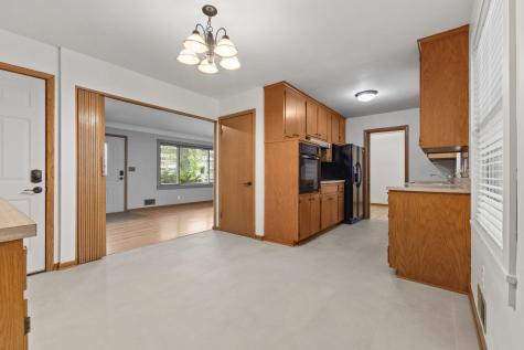 2085 Hamline Avenue N Roseville MN 55113