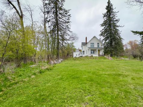 27 S 21st Avenue E Duluth MN 55812