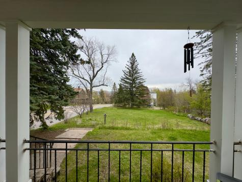 27 S 21st Avenue E Duluth MN 55812