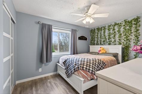 1244 Granada Circle N Oakdale MN 55128