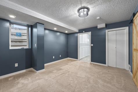 1244 Granada Circle N Oakdale MN 55128