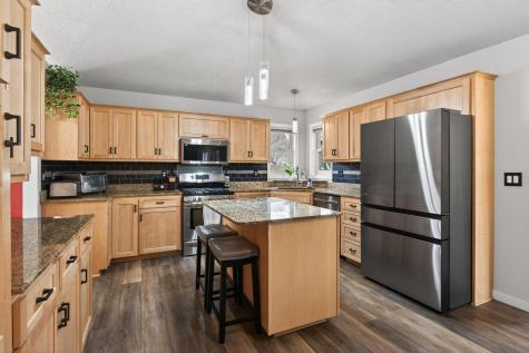 1244 Granada Circle N Oakdale MN 55128